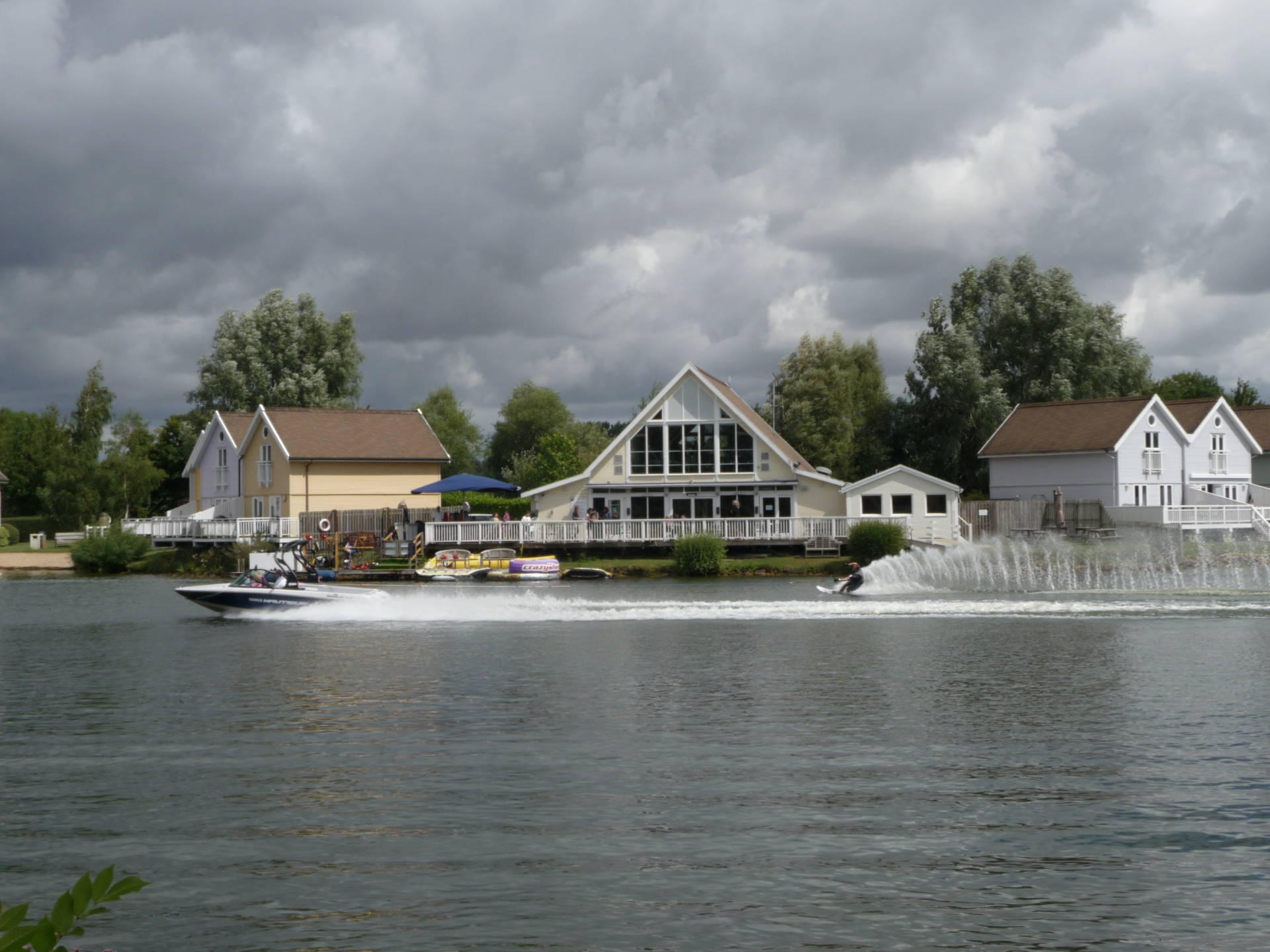 Watersports Cotswold Water Park area