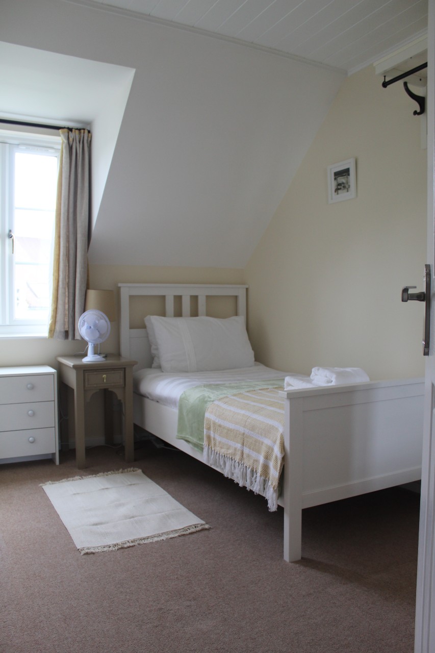 Single bedroom - Norhavn Holiday Cottage